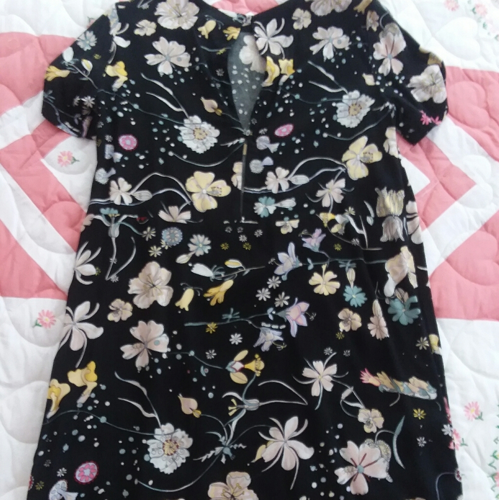 H&M DRESS - Picture 3 of 4